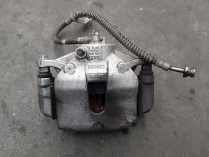 Used Front brake calliperholder, right Hyundai i30 (PDEB5/PDEBB/PDEBD/PDEBE) 1.0 T-GDI 12V Price € 66,55 Inclusive VAT offered by Autohandel Didier