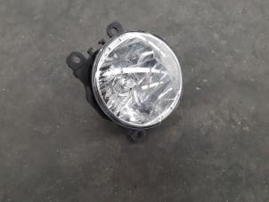 Used Fog light, front right Dacia Sandero II 0.9 TCE 12V Price € 54,45 Inclusive VAT offered by Autohandel Didier