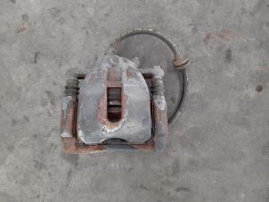 Used Front brake calliperholder, left Renault Clio IV (5R) 1.5 dCi 90 FAP Price € 66,55 Inclusive VAT offered by Autohandel Didier