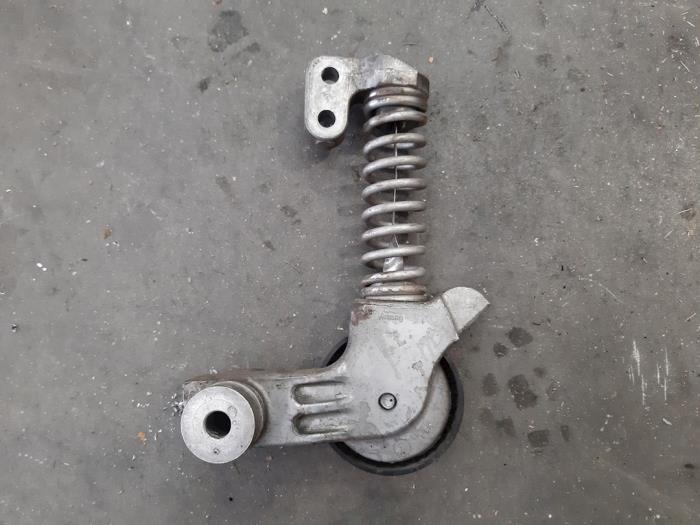 Usados Tensor correa múltiple Volvo V40 (MV) 2.0 D2 16V Precio € 48,40 IVA incluido ofrecido por Autohandel Didier