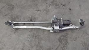 Used Front wiper motor Volkswagen Tiguan (5N1/2) 1.4 TSI 16V Price € 96,80 Inclusive VAT offered by Autohandel Didier