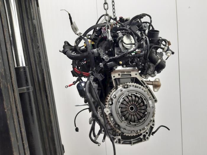 Motor van een Renault Kangoo Express (FW) 1.5 dCi 90 FAP 2018