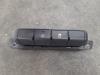 ESP Schalter van een Kia Cee'd Sportswagon (JDC5) 1.6 CRDi 16V VGT 2014