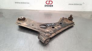 Used Front wishbone, left Opel Combo 1.6 CDTI 16V Price € 96,80 Inclusive VAT offered by Autohandel Didier