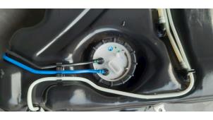Usados Bomba eléctrica de combustible Volkswagen Polo V (6R) 1.0 12V BlueMotion Technology Precio € 127,05 IVA incluido ofrecido por Autohandel Didier