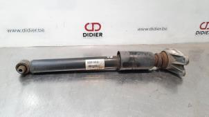 Used Rear shock absorber, right BMW 3 serie Touring (F31) 318d 2.0 16V Price € 54,45 Inclusive VAT offered by Autohandel Didier
