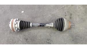 Used Front drive shaft, left Volkswagen Tiguan (AD1) 2.0 TDI 16V BlueMotion Technology SCR Price on request offered by Autohandel Didier