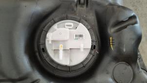 Usados Bomba eléctrica de combustible Peugeot 2008 (CU) 1.2 Vti 12V PureTech Precio de solicitud ofrecido por Autohandel Didier