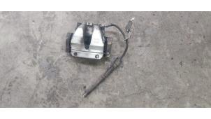 Used Front brake calliperholder, left Volvo V60 II (ZW) 2.0 D3 16V Price on request offered by Autohandel Didier