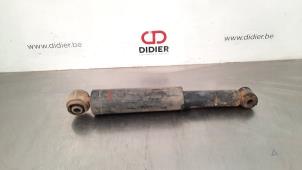 Used Rear shock absorber, right Mercedes Vito (639.7) 2.2 110 CDI 16V Euro 5 Price € 60,50 Inclusive VAT offered by Autohandel Didier