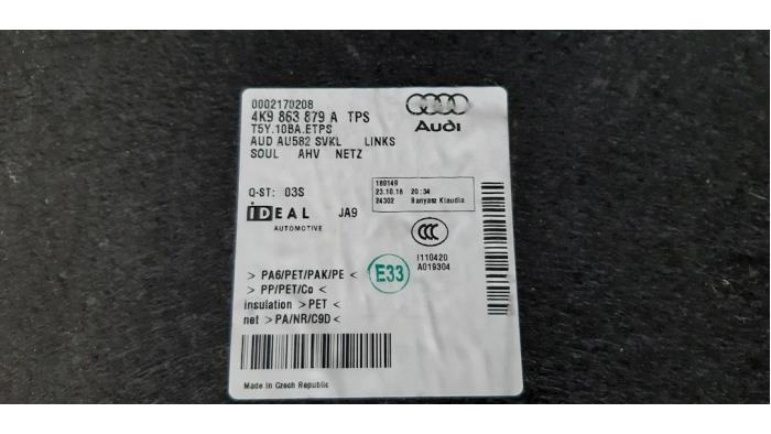 Boot lining left from a Audi A6 Avant (C8) 2.0 40 TDI Mild Hybrid 2018