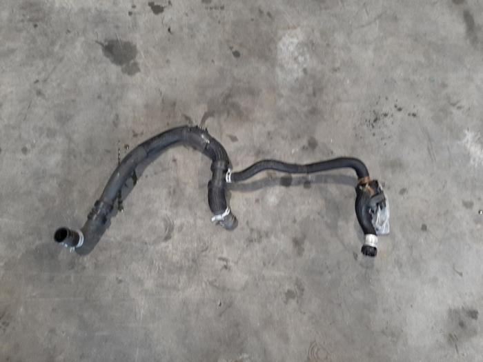 Radiator hose Renault Trafic 1.6 dCi 125 Twin Turbo - 215010400R