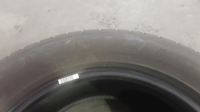 Neumático de un Volkswagen Tiguan (5N1/2) 1.4 TSI 16V 2016