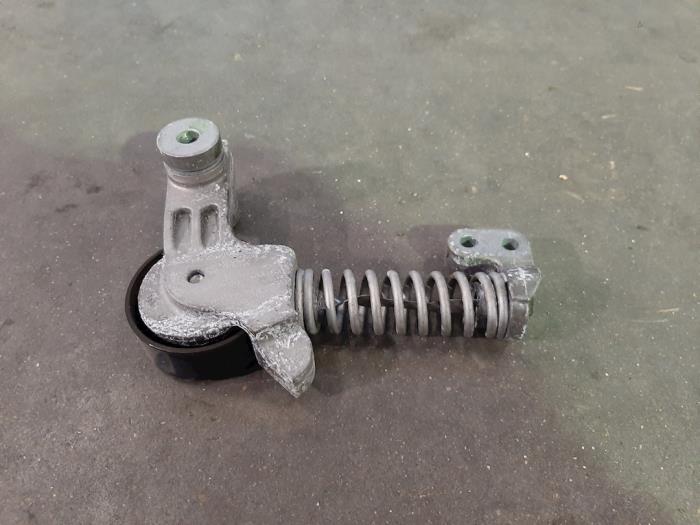 Usados Rodillo tensor correa múltiple Volvo S90 II 2.0 D5 16V AWD Precio € 24,20 IVA incluido ofrecido por Autohandel Didier