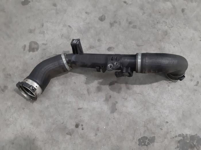 Gebrauchte Intercooler Rohr Volvo S90 II 2.0 D5 16V AWD Preis € 60,50 Mit Mehrwertsteuer angeboten von Autohandel Didier