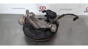 Used Knuckle, rear right Mercedes CLA (117.3) 1.6 CLA-180 16V Price € 66,55 Inclusive VAT offered by Autohandel Didier