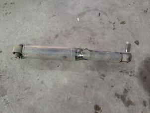 Used Rear shock absorber rod, left Nissan Qashqai (J11) 1.6 dCi Price € 42,35 Inclusive VAT offered by Autohandel Didier