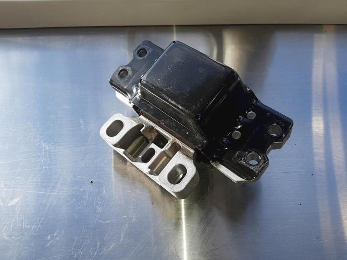 Used Engine mount Volkswagen Caddy IV 2.0 TDI 75 Price € 24,20 Inclusive VAT offered by Autohandel Didier