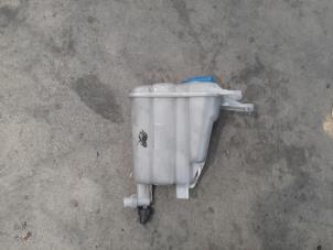 Usagé Réservoir d'expansion Audi S5 Sportback (8TA) 3.0 TFSI V6 24V Prix € 24,20 Prix TTC proposé par Autohandel Didier