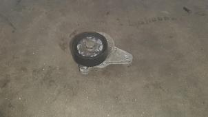 Spanrolle multiriem van een Audi A4 Avant (B9) 2.0 TDI Ultra 16V 2016