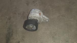 Spanrolle multiriem van een Audi A4 Avant (B9) 2.0 TDI Ultra 16V 2016