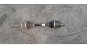 Used Front drive shaft, left Kia Sorento III (UM) 2.2 CRDi 16V VGT 4x4 Price € 381,15 Inclusive VAT offered by Autohandel Didier