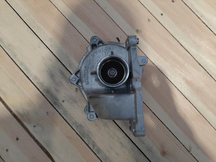 Begagnade Vattenpump Kia Sorento III (UM) 2.2 CRDi 16V VGT 4x4 Pris € 163,35 Inklusive moms erbjuds av Autohandel Didier