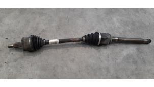 Used Front drive shaft, right Landrover Discovery IV (LAS) 3.0 SD V6 24V Price € 223,85 Inclusive VAT offered by Autohandel Didier