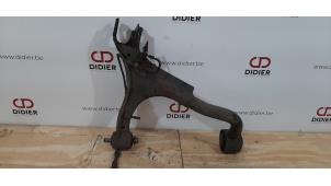 Used Rear upper wishbone, left Landrover Discovery IV (LAS) 3.0 SD V6 24V Price € 66,55 Inclusive VAT offered by Autohandel Didier