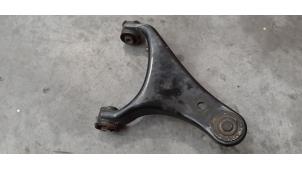 Used Front upper wishbone, left Landrover Discovery IV (LAS) 3.0 SD V6 24V Price € 127,05 Inclusive VAT offered by Autohandel Didier
