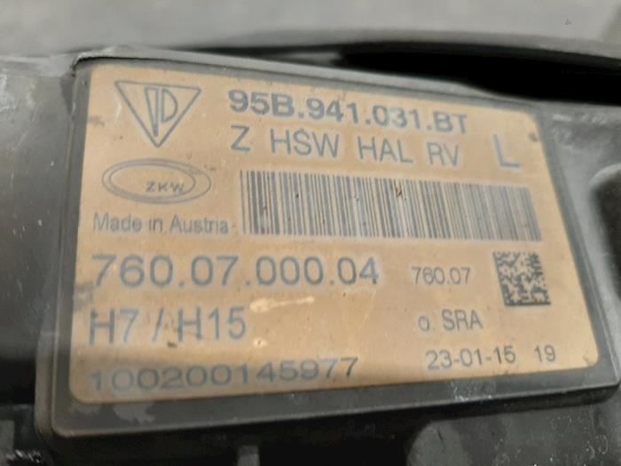Scheinwerfer links van een Porsche Macan (95B) 3.0 S Diesel V6 24V 2015