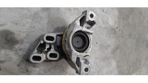Used Engine mount Mercedes GLA (156.9) Price € 30,25 Inclusive VAT offered by Autohandel Didier