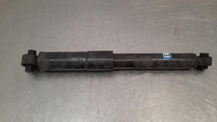 Rear shock absorber, left from a Nissan X-Trail (T32) 2.0 dCi 2019