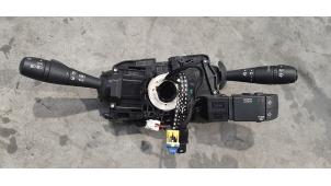 Used Steering column stalk Renault Twingo III (AH) 1.0 SCe 70 12V Price € 127,05 Inclusive VAT offered by Autohandel Didier