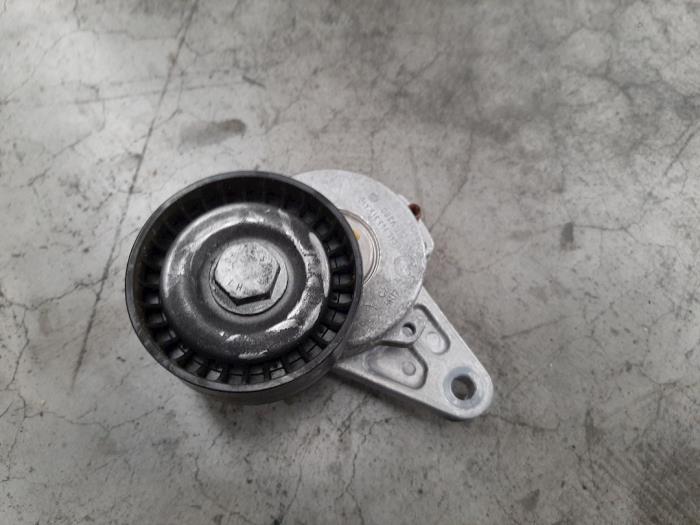 Usados Rodillo tensor correa múltiple Volkswagen Caddy IV 2.0 TDI 75 Precio € 18,15 IVA incluido ofrecido por Autohandel Didier