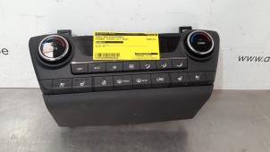 Used Air conditioning control panel Hyundai Tucson (TL) 1.6 T-GDi 16V 4WD Price € 193,60 Inclusive VAT offered by Autohandel Didier