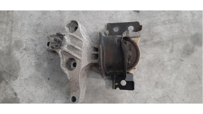 Used Engine mount Dacia Lodgy (JS/SD0J) 1.5 dCi FAP Price € 24,20 Inclusive VAT offered by Autohandel Didier