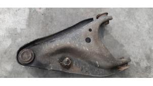 Usagé Bras de suspension avant droit Dacia Lodgy (JS) 1.5 dCi FAP Prix € 48,40 Prix TTC proposé par Autohandel Didier