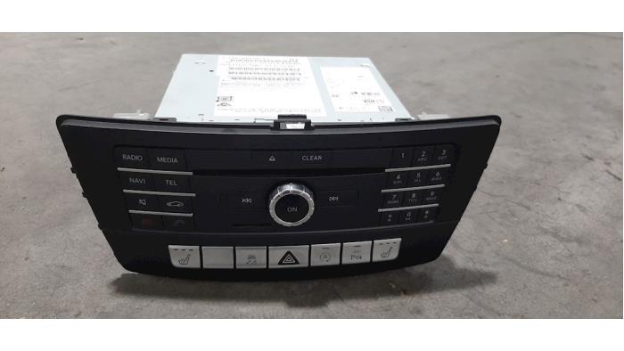 Używane Radio Mercedes GLS AMG (X166) 5.5 63 AMG V8 32V 4-Matic Cena € 490,05 Z VAT oferowane przez Autohandel Didier