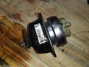 Used Engine mount BMW X5 (F15) xDrive 30d 3.0 24V Price € 54,45 Inclusive VAT offered by Autohandel Didier