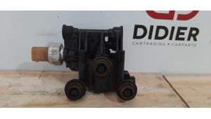 Used Air suspension module Landrover Discovery IV (LAS) 3.0 SD V6 24V Price € 254,10 Inclusive VAT offered by Autohandel Didier