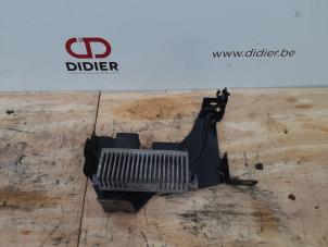 Used Glow plug relay Renault Master IV (MA/MB/MC/MD/MH/MF/MG/MH) 2.3 dCi 16V Price € 36,30 Inclusive VAT offered by Autohandel Didier