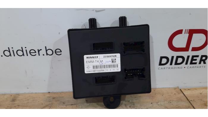 Usagé Ordinateur divers Renault Captur I (2R) 1.2 TCE 16V EDC Prix € 102,85 Prix TTC proposé par Autohandel Didier