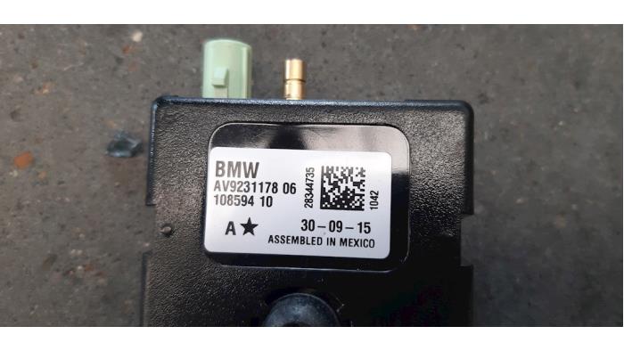 Antenna Amplifier BMW 3 Serie 318d 2.0 16V - 10859410