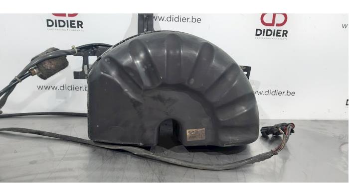 Begagnade Luftpump (fjädring) Landrover Range Rover IV (LG) 4.4 SDV8 32V Pris € 229,90 Inklusive moms erbjuds av Autohandel Didier