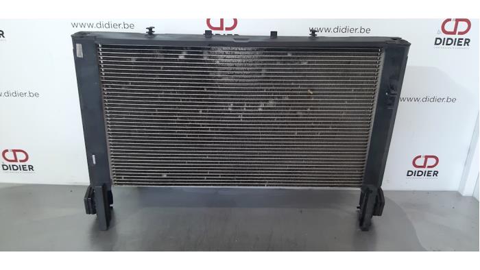 Air conditioning condenser from a BMW 4 serie (F33) 420d 2.0 16V 2016