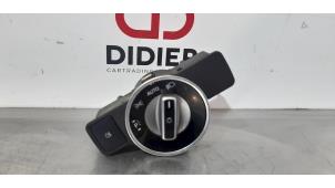 Used AIH headlight switch Mercedes CLA (117.3) 1.6 CLA-180 16V Price € 36,30 Inclusive VAT offered by Autohandel Didier