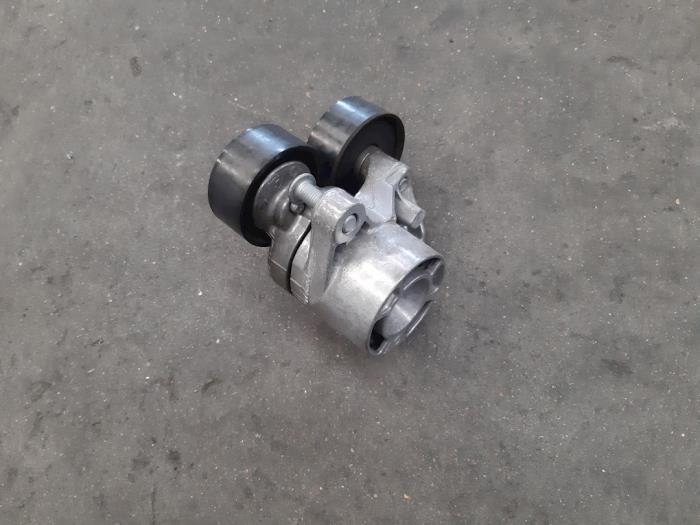 Usados Rodillo tensor correa múltiple BMW 1 serie (F20) 116d 1.6 16V Efficient Dynamics Precio € 54,45 IVA incluido ofrecido por Autohandel Didier