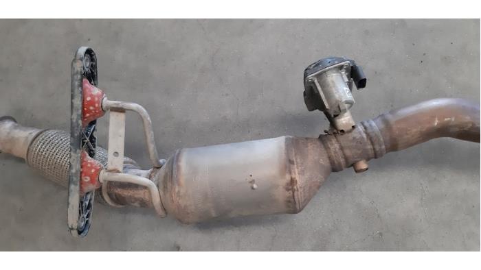 Usagé Catalyseur Volkswagen Sharan (7N) 2.0 TDI 16V Prix € 163,35 Prix TTC proposé par Autohandel Didier