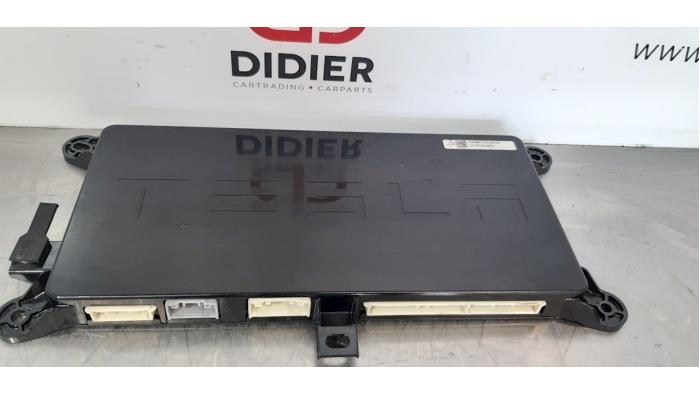 Used Body control computer Tesla Model X P100D Price € 133,10 Inclusive VAT offered by Autohandel Didier